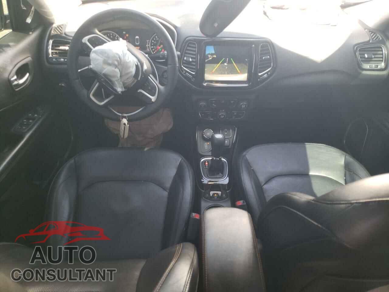JEEP COMPASS 2018 - 3C4NJDCBXJT115927