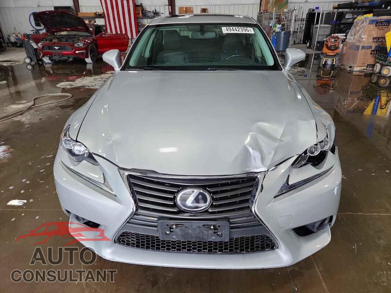 LEXUS IS 2015 - JTHCF1D22F5016207