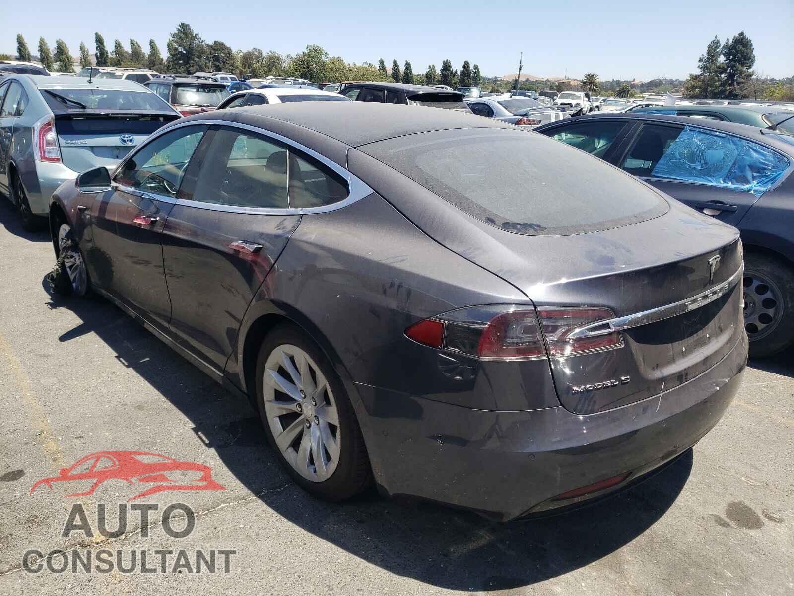 TESLA MODEL S 2018 - 5YJSA1E22JF247318