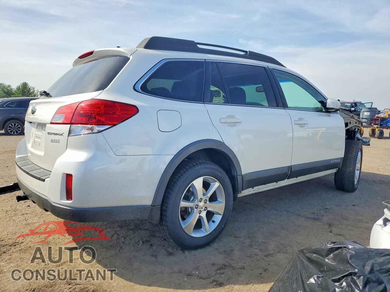 SUBARU OUTBACK 2013 - 4S4BRBKC3D3311102