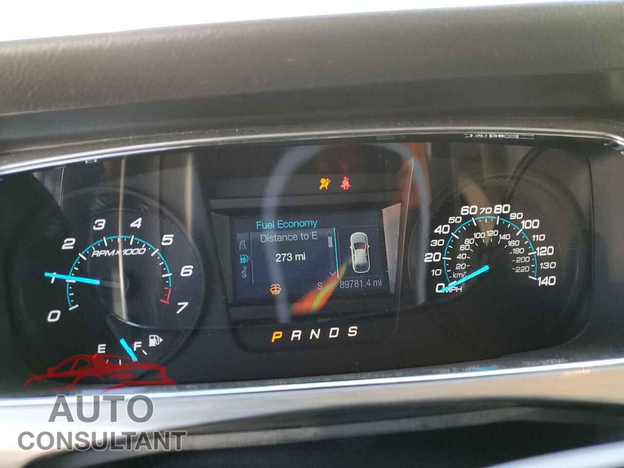 FORD TAURUS 2017 - 1FAHP2E86HG135226
