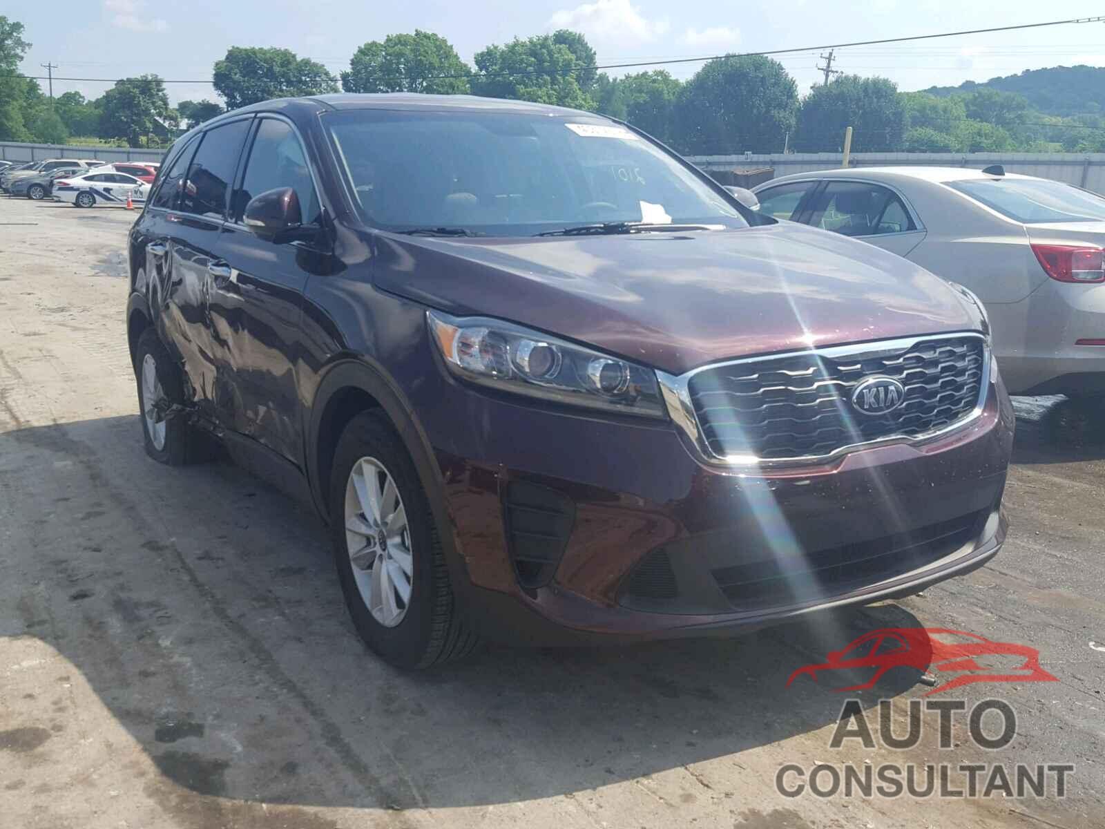 KIA SORENTO LX 2019 - 5XYPG4A55KG483364