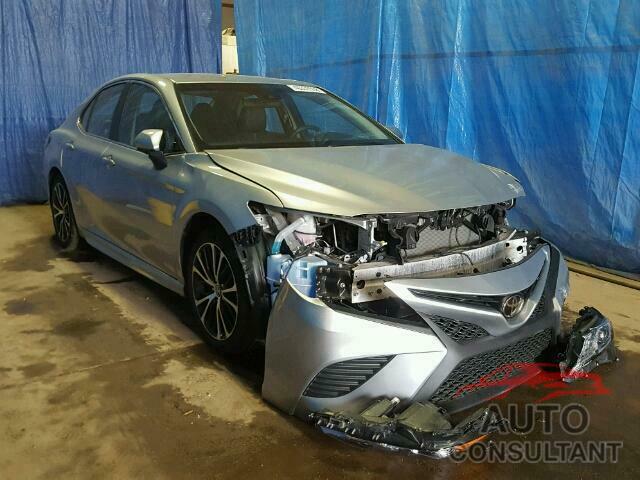 TOYOTA CAMRY 2018 - 4T1B11HK2JU007880
