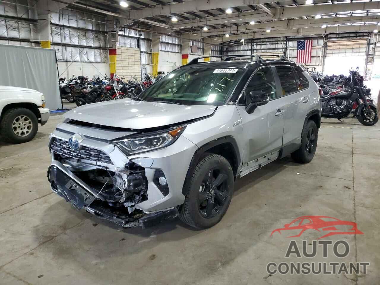 TOYOTA RAV4 2020 - JTMEWRFV4LJ033481