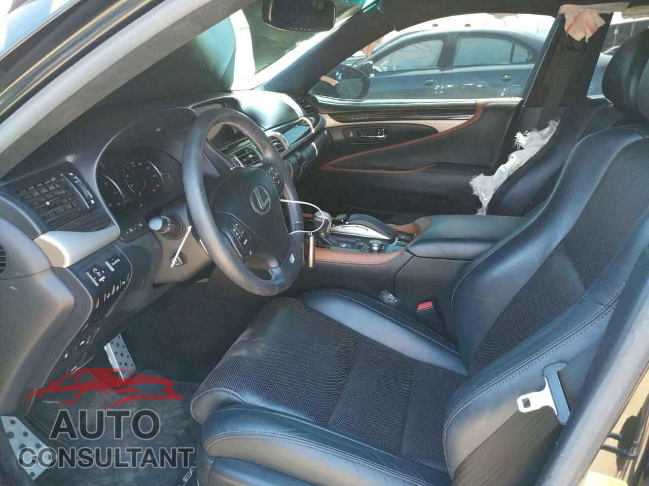 LEXUS LS460 2017 - JTHCL5EF4H5028752