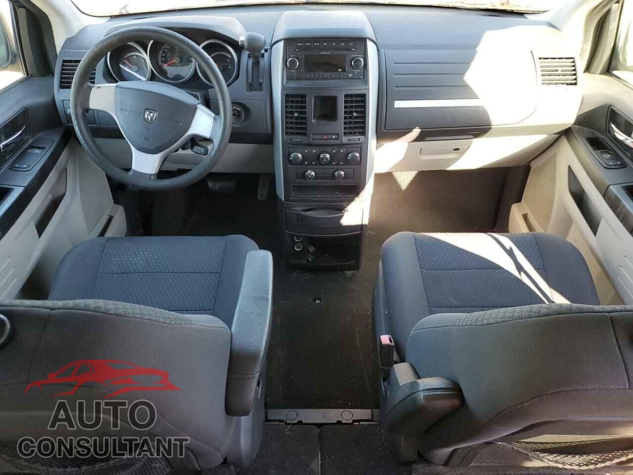DODGE CARAVAN 2010 - 2D4RN4DE1AR145256