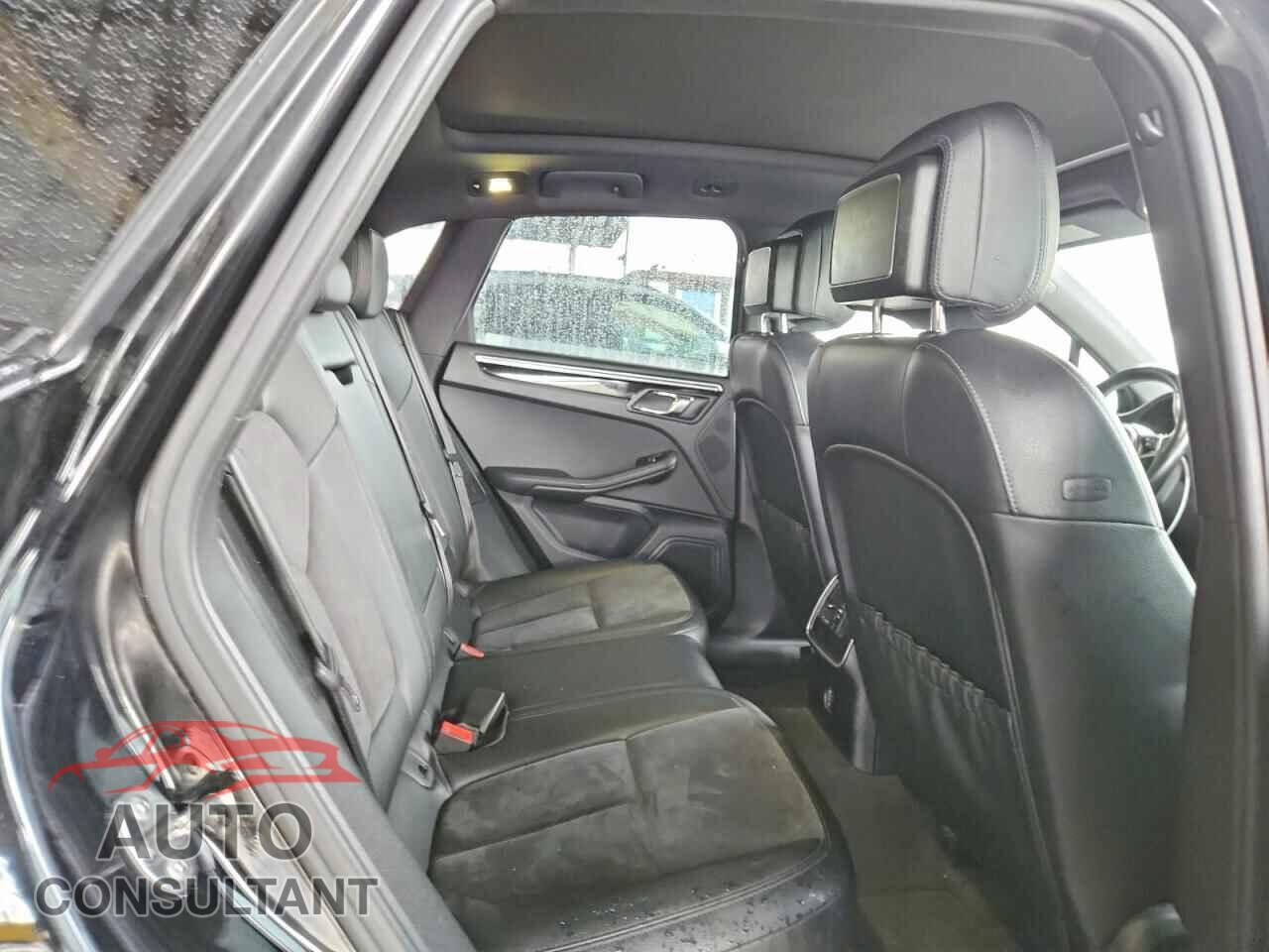 PORSCHE MACAN 2017 - WP1AA2A53HLB81143
