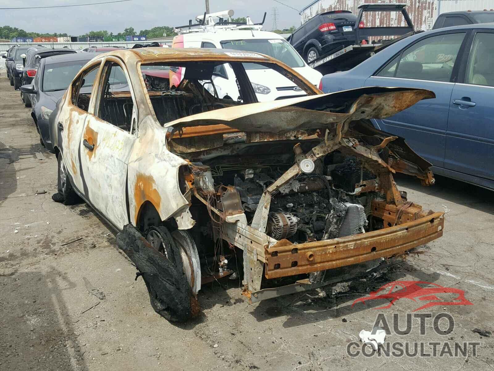 NISSAN VERSA 2017 - 3N1CN7AP2HL825784