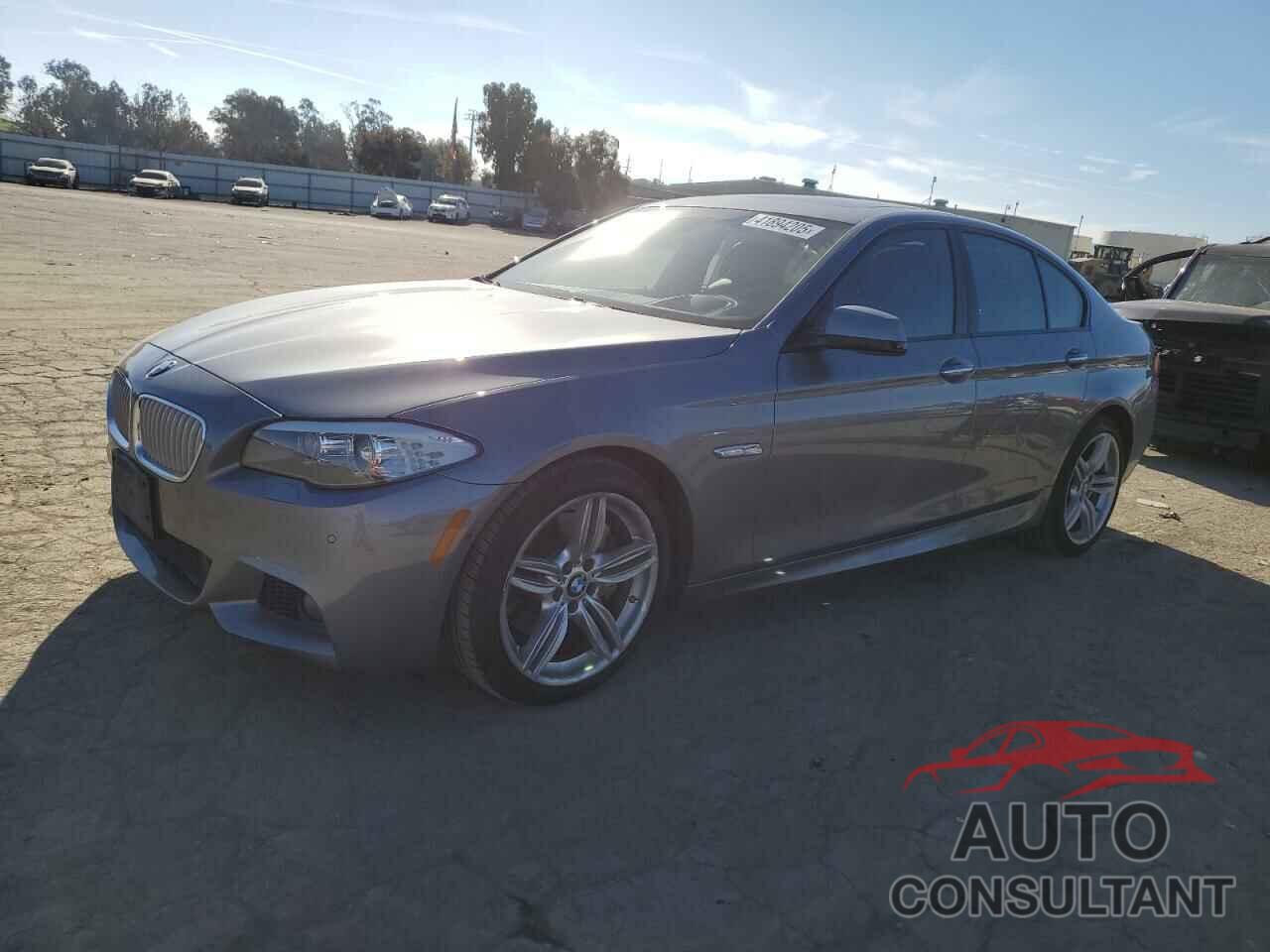 BMW 5 SERIES 2013 - WBAFR9C53DDX80728