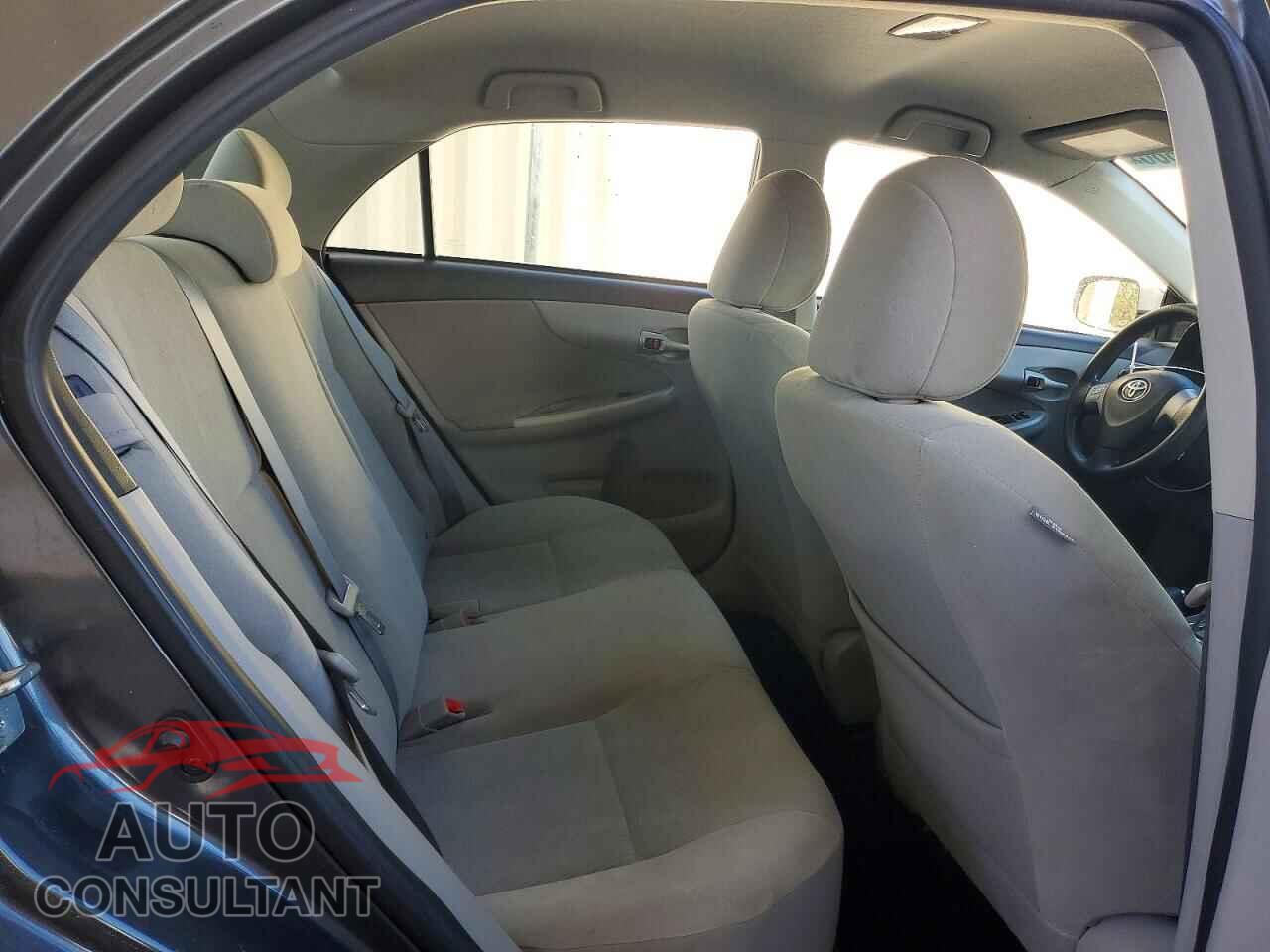 TOYOTA COROLLA 2013 - 2T1BU4EE8DC926280
