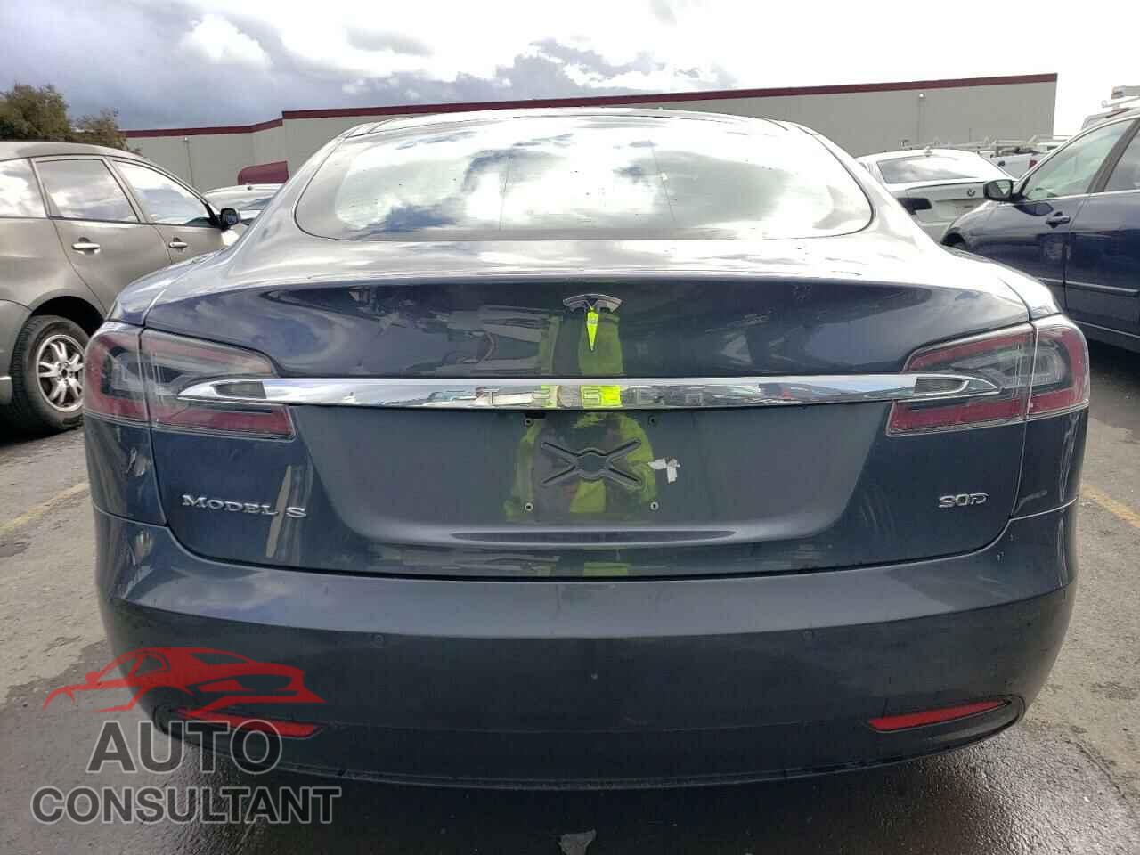TESLA MODEL S 2016 - 5YJSA1E2XGF142485