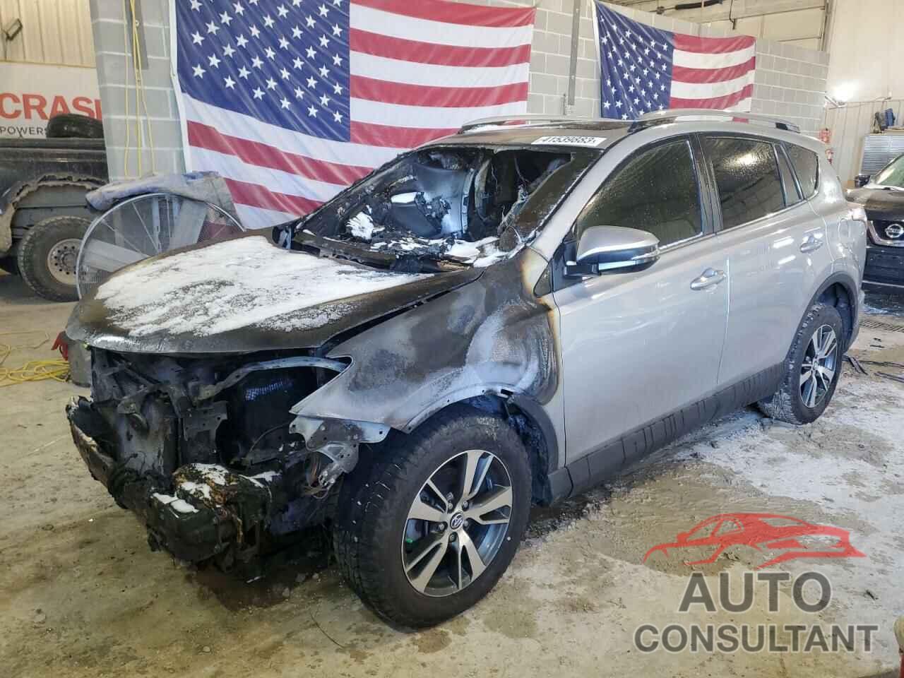 TOYOTA RAV4 2018 - 2T3RFREV2JW781969