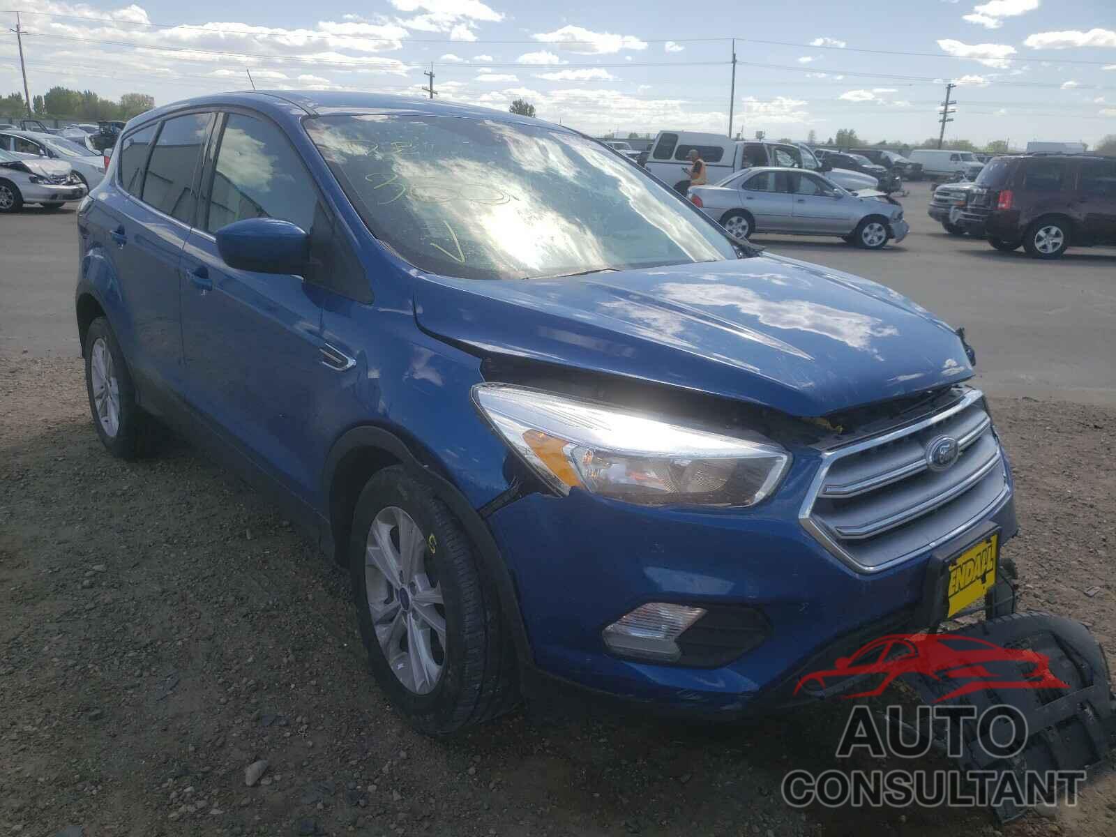 FORD ESCAPE 2017 - 1FMCU0GD8HUD20676