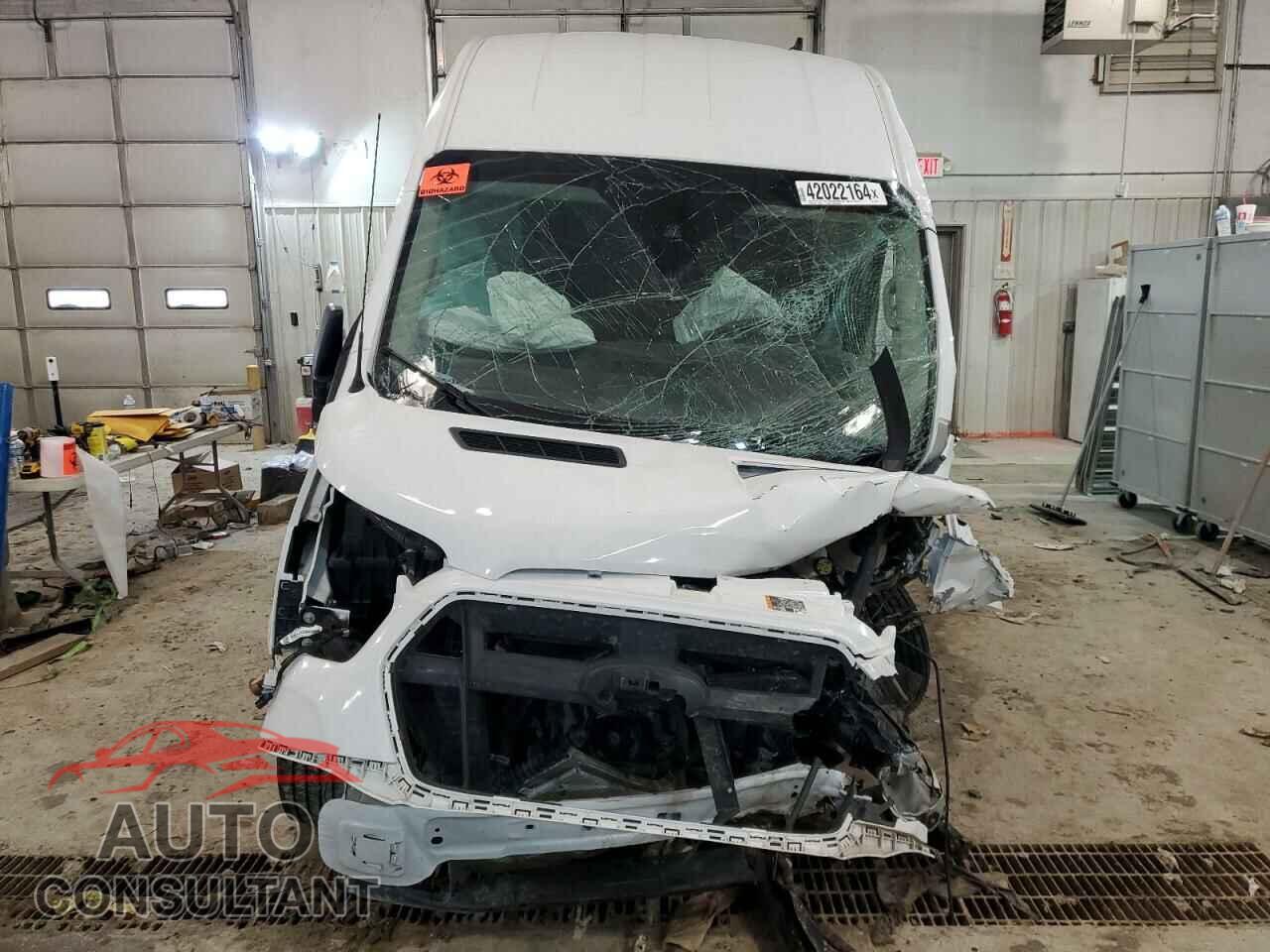 FORD TRANSIT 2022 - 1FTBR2X83NKA68018