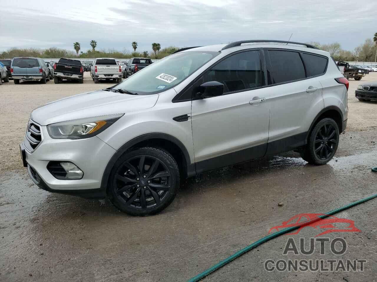 FORD ESCAPE 2019 - 1FMCU0GD8KUC52354