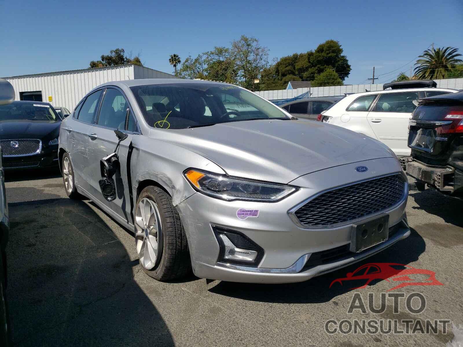 FORD FUSION 2019 - 3FA6P0SU3KR215970