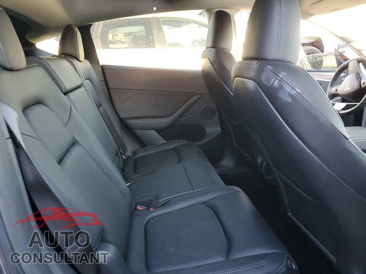 TESLA MODEL Y 2023 - 7SAYGAEE3PF849918