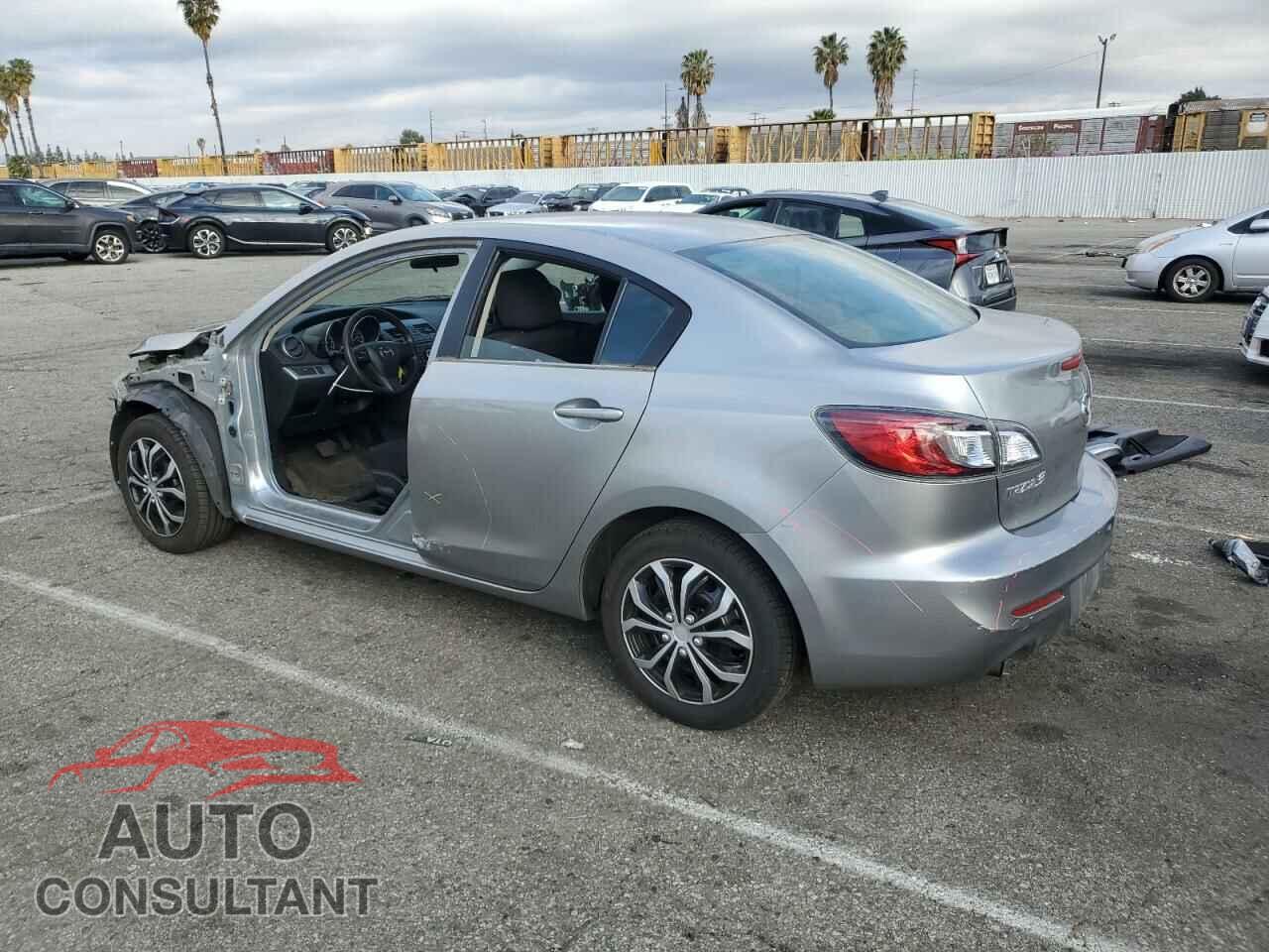 MAZDA 3 2013 - JM1BL1TG4D1844346