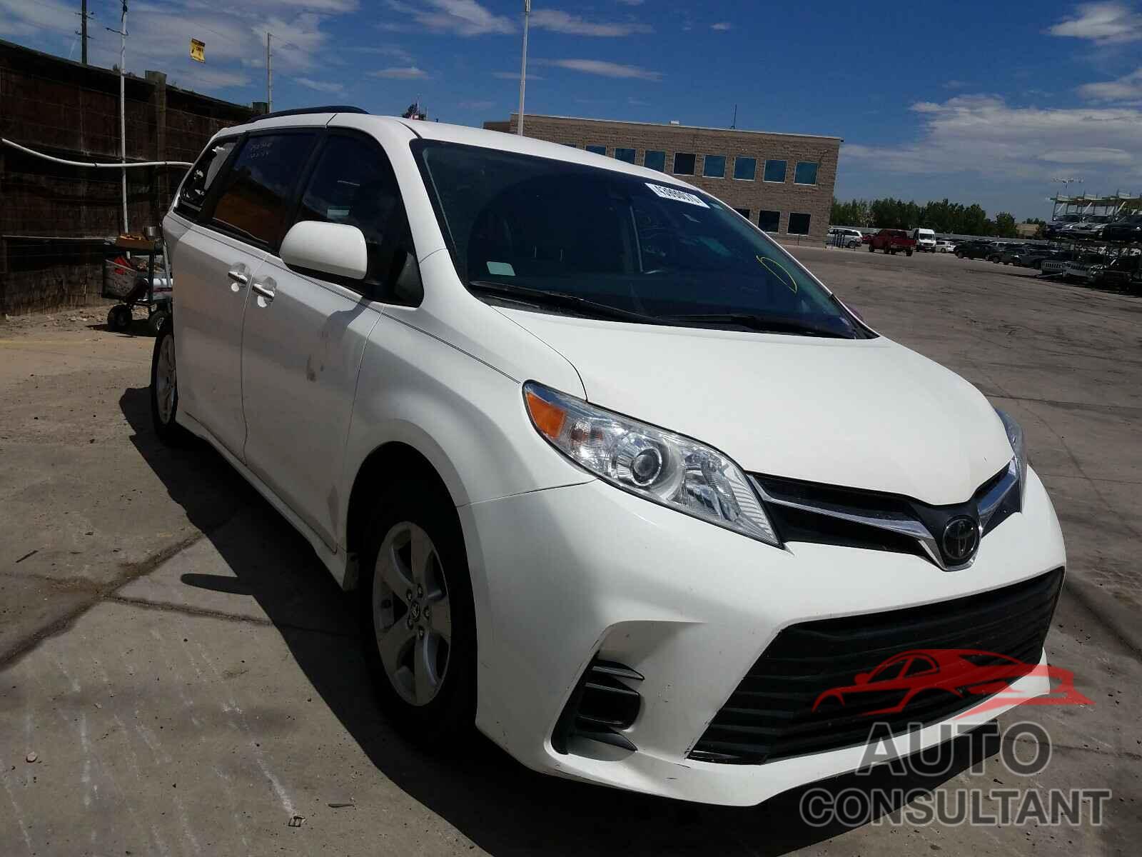 TOYOTA SIENNA 2019 - 5TDKZ3DC4KS970681