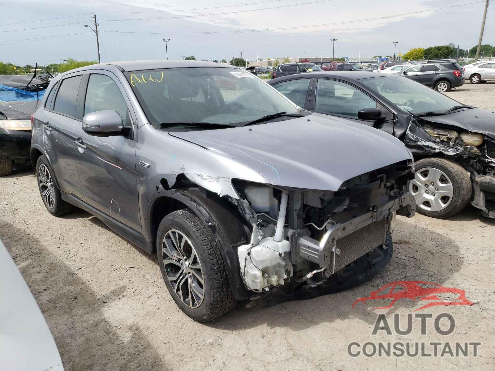 MITSUBISHI OUTLANDER 2018 - JA4AR3AW0JZ034848
