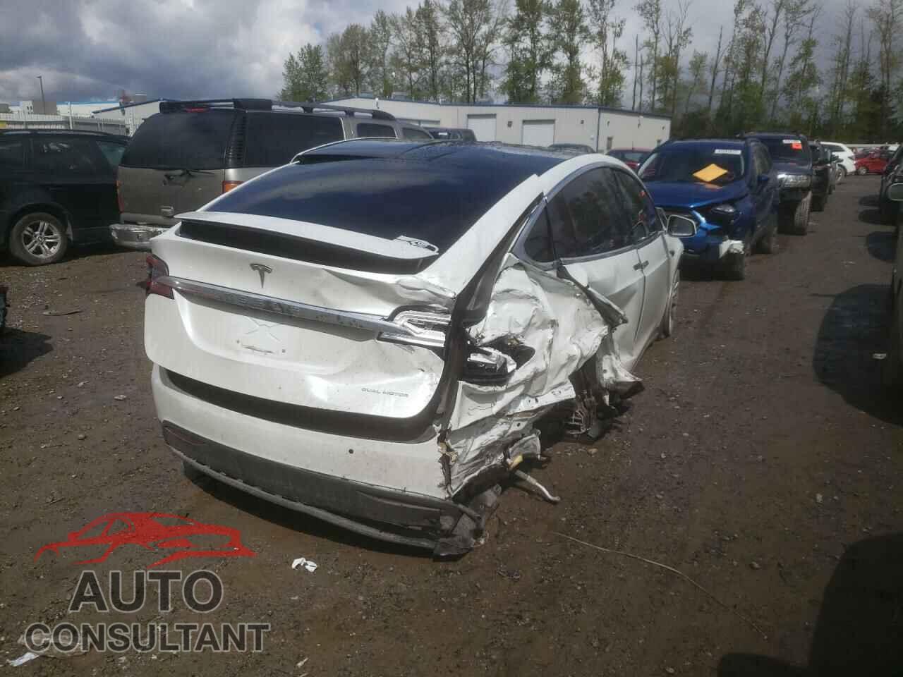TESLA MODEL X 2020 - 5YJXCBE23LF233890