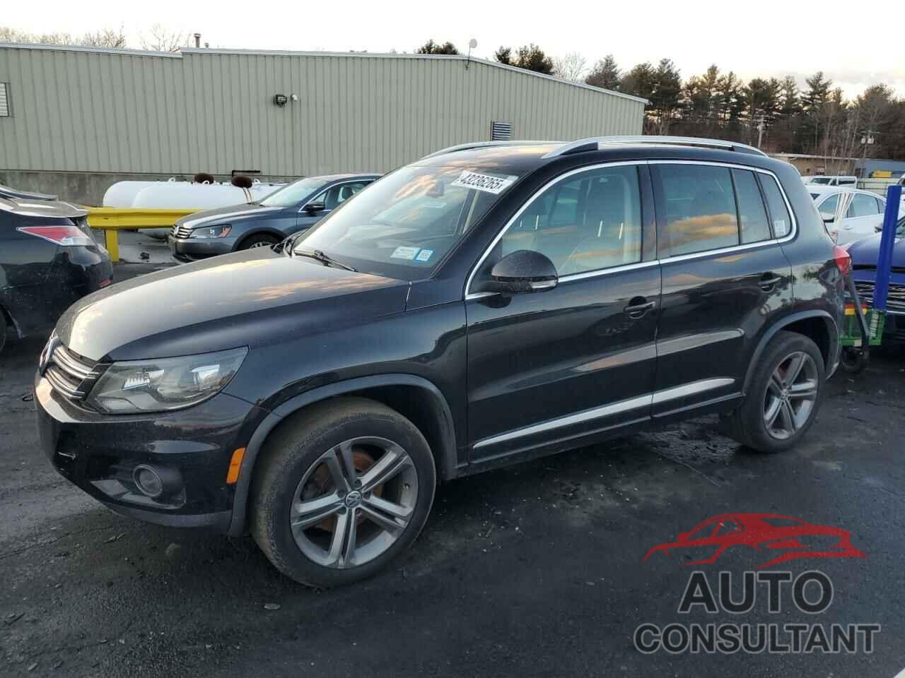 VOLKSWAGEN TIGUAN 2017 - WVGTV7AX5HK009310