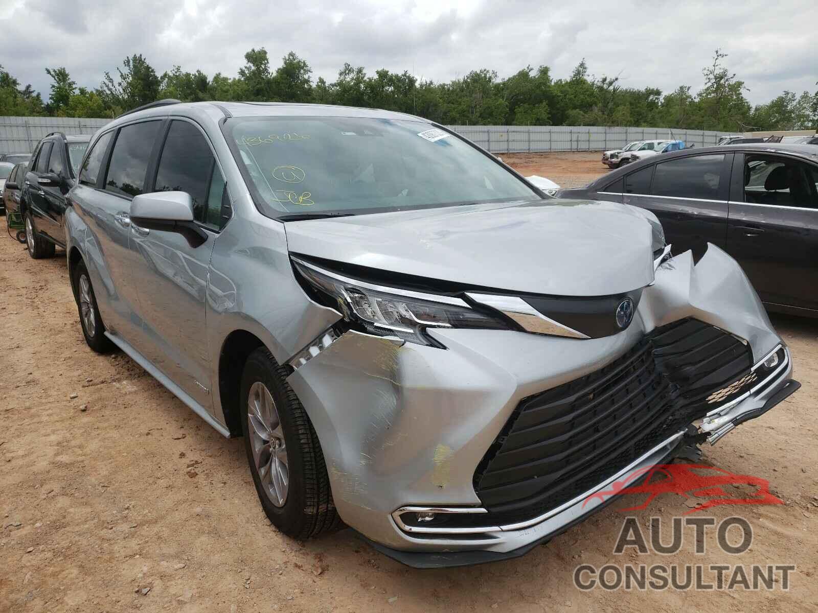 TOYOTA SIENNA 2021 - 5TDYRKEC6MS004550