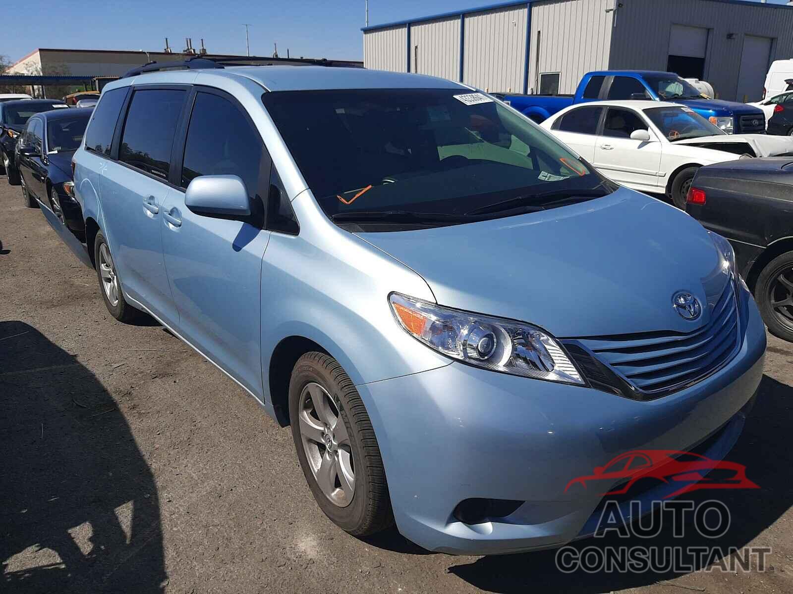 TOYOTA SIENNA 2017 - 5TDKZ3DC9HS839500