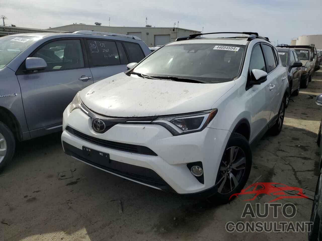 TOYOTA RAV4 2018 - JTMWFREV3JJ722799