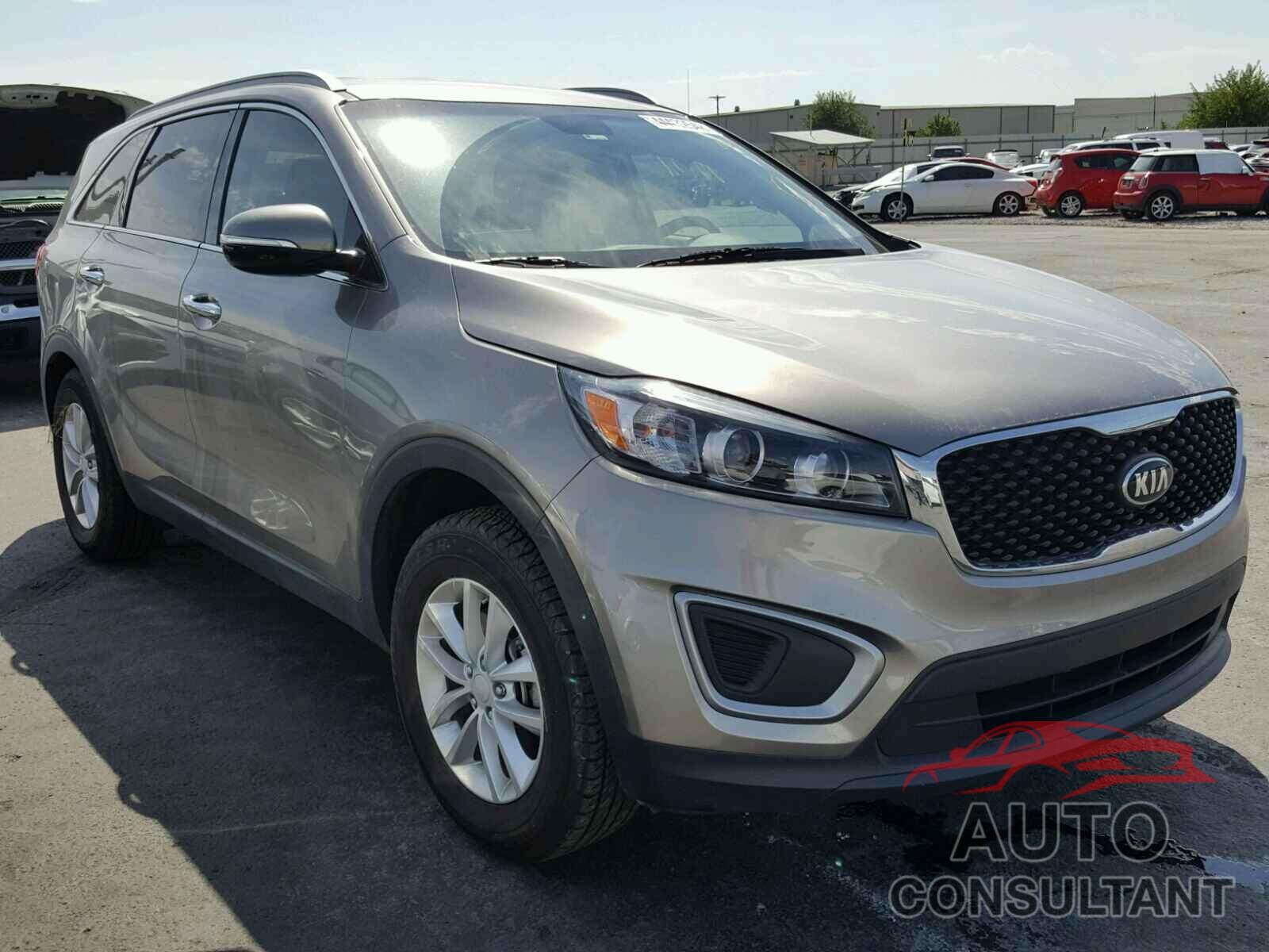 KIA SORENTO LX 2016 - 5XYPG4A32GG070128