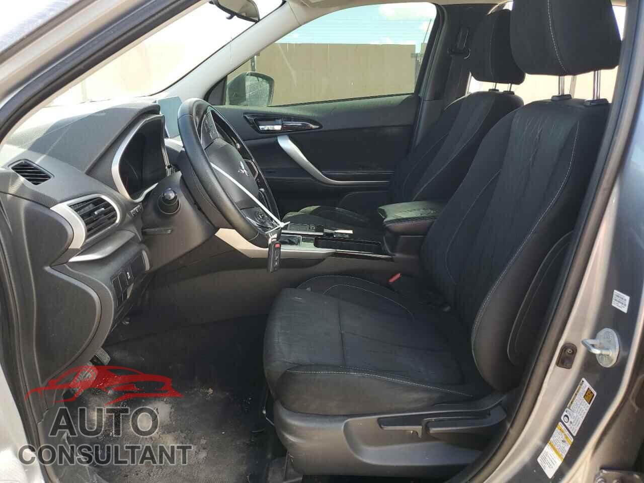 MITSUBISHI ECLIPSE 2018 - JA4AT5AA8JZ062107