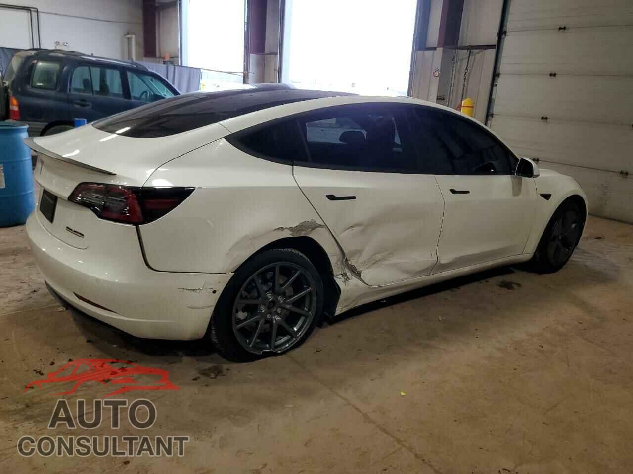 TESLA MODEL 3 2019 - 5YJ3E1EB8KF510731