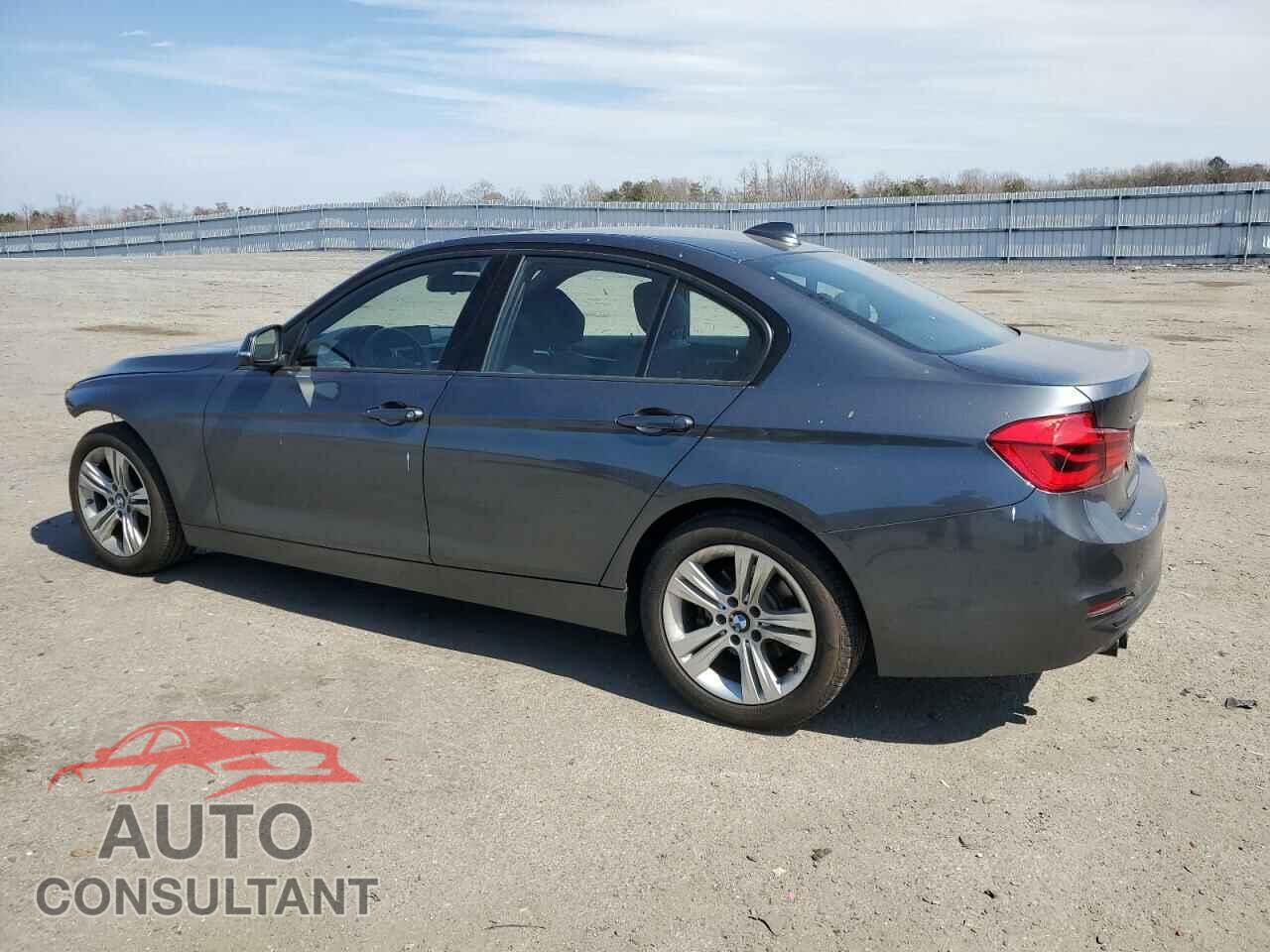 BMW 3 SERIES 2016 - WBA8E3G51GNU01252