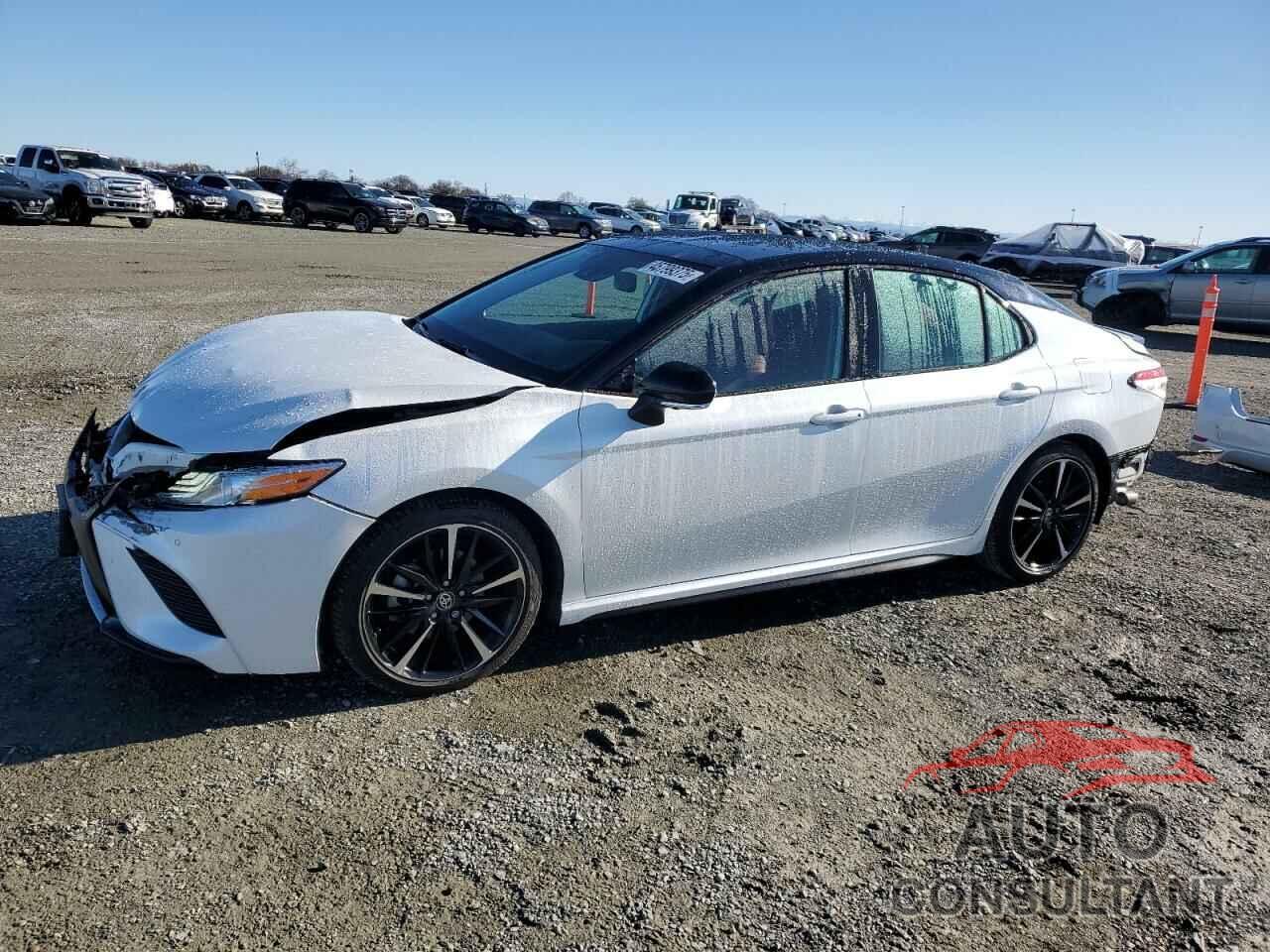 TOYOTA CAMRY 2020 - 4T1KZ1AK2LU041341