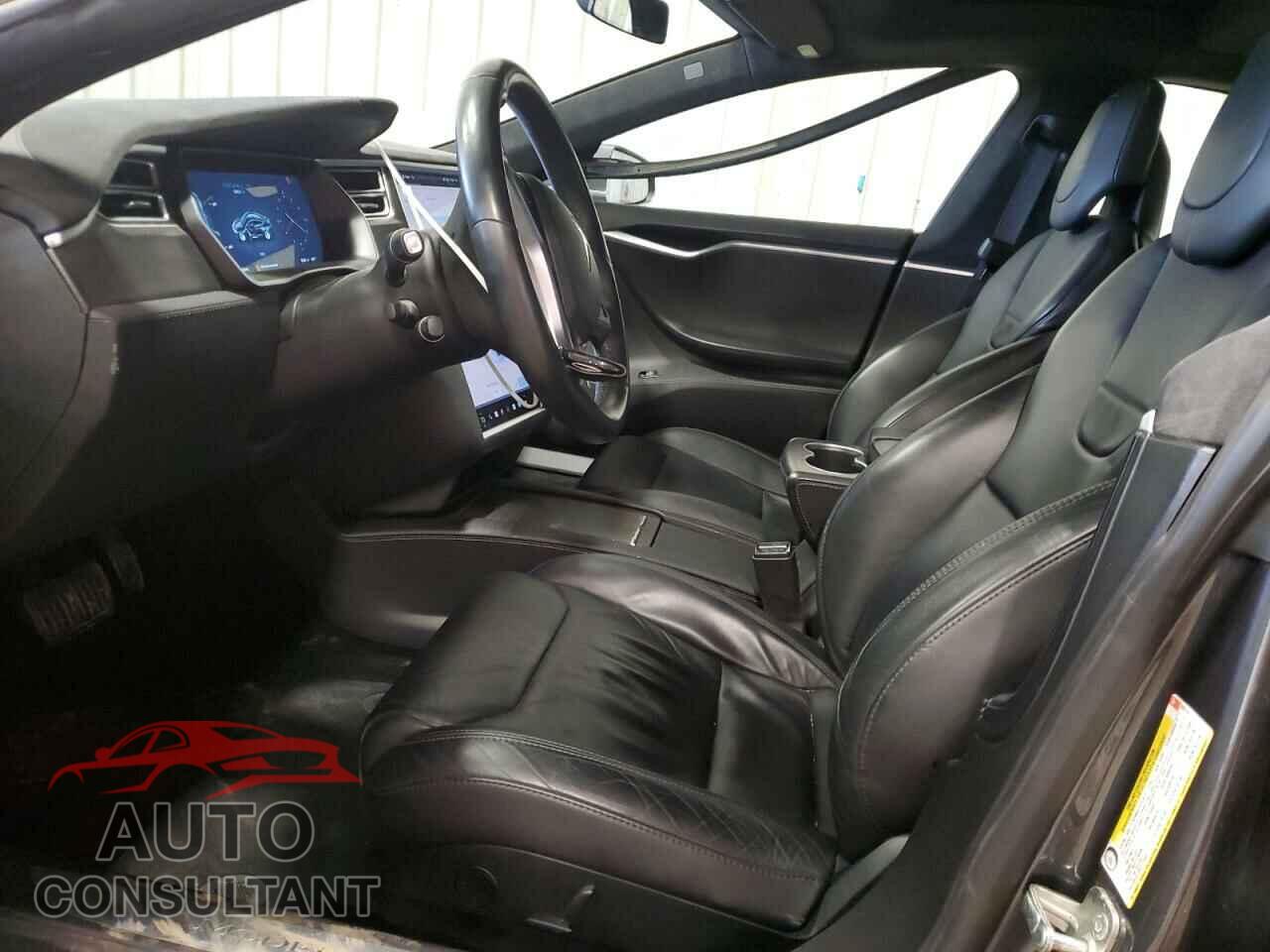 TESLA MODEL S 2017 - 5YJSA1E24HF203136