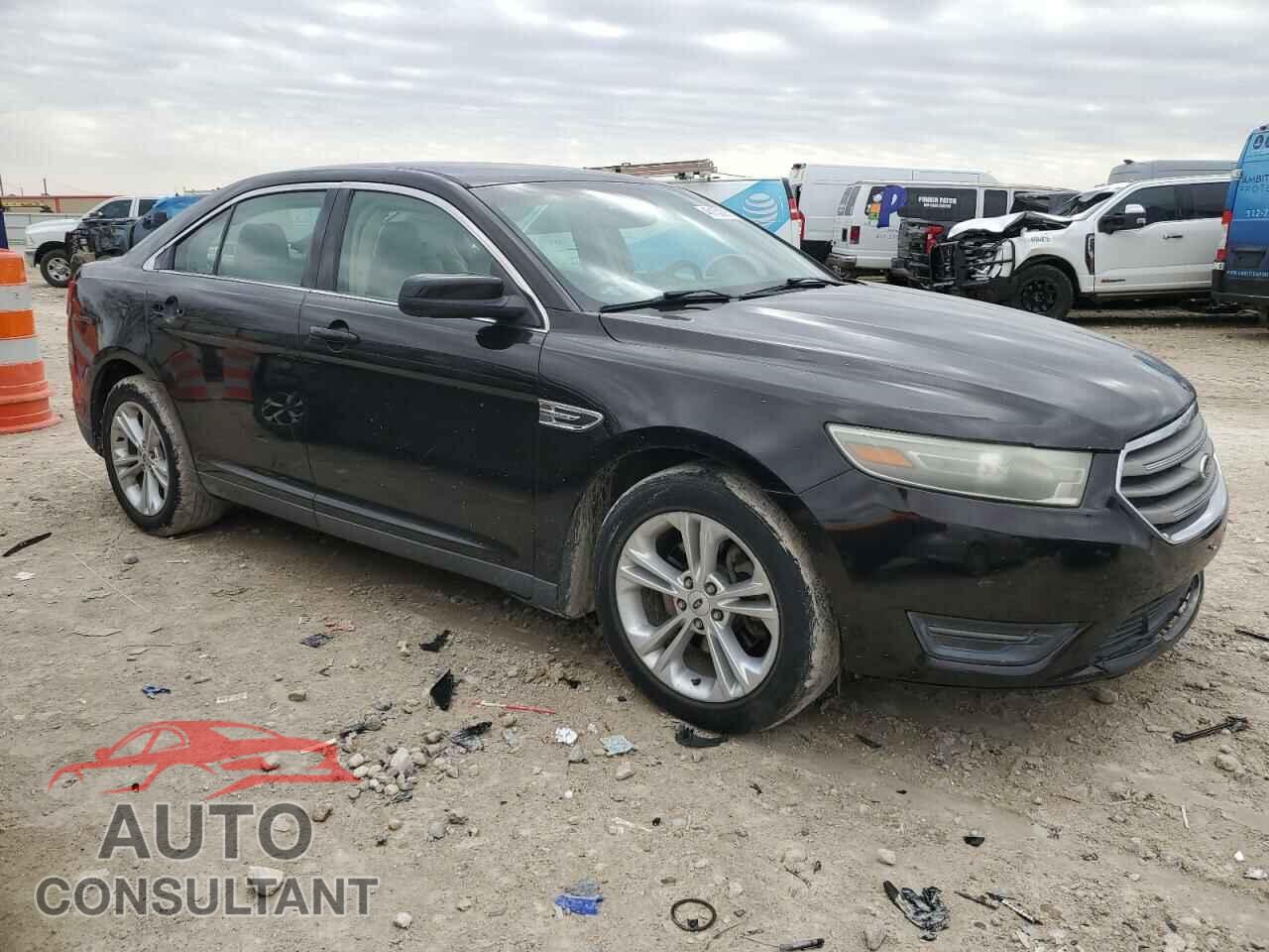 FORD TAURUS 2013 - 1FAHP2E82DG174843