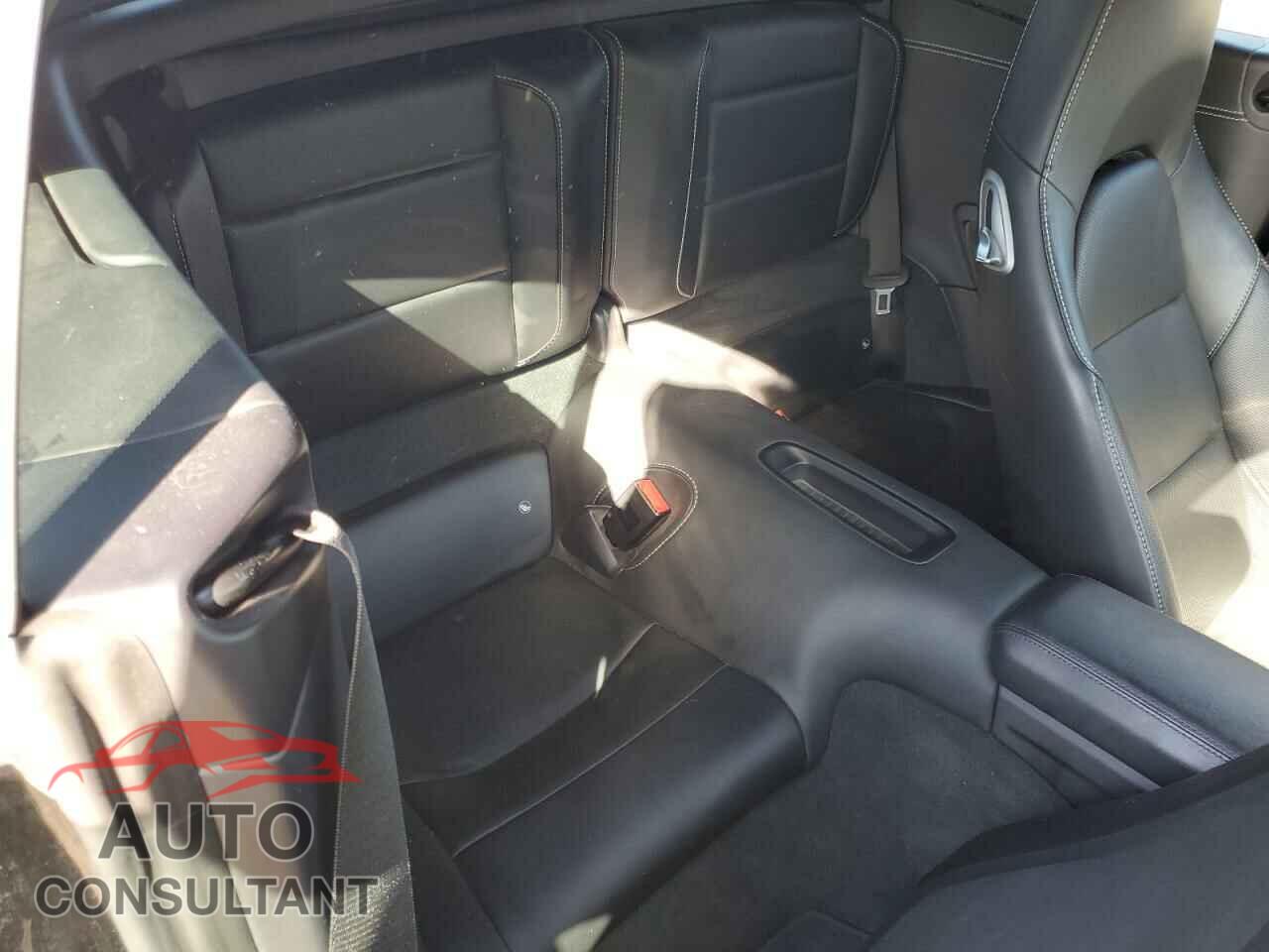 PORSCHE 911 2018 - WP0CA2A96JS138490
