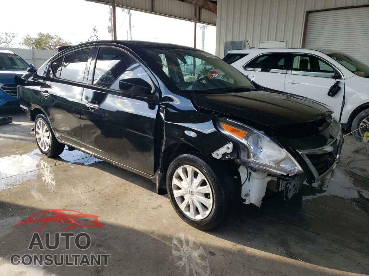 NISSAN VERSA 2019 - 3N1CN7AP3KL806975
