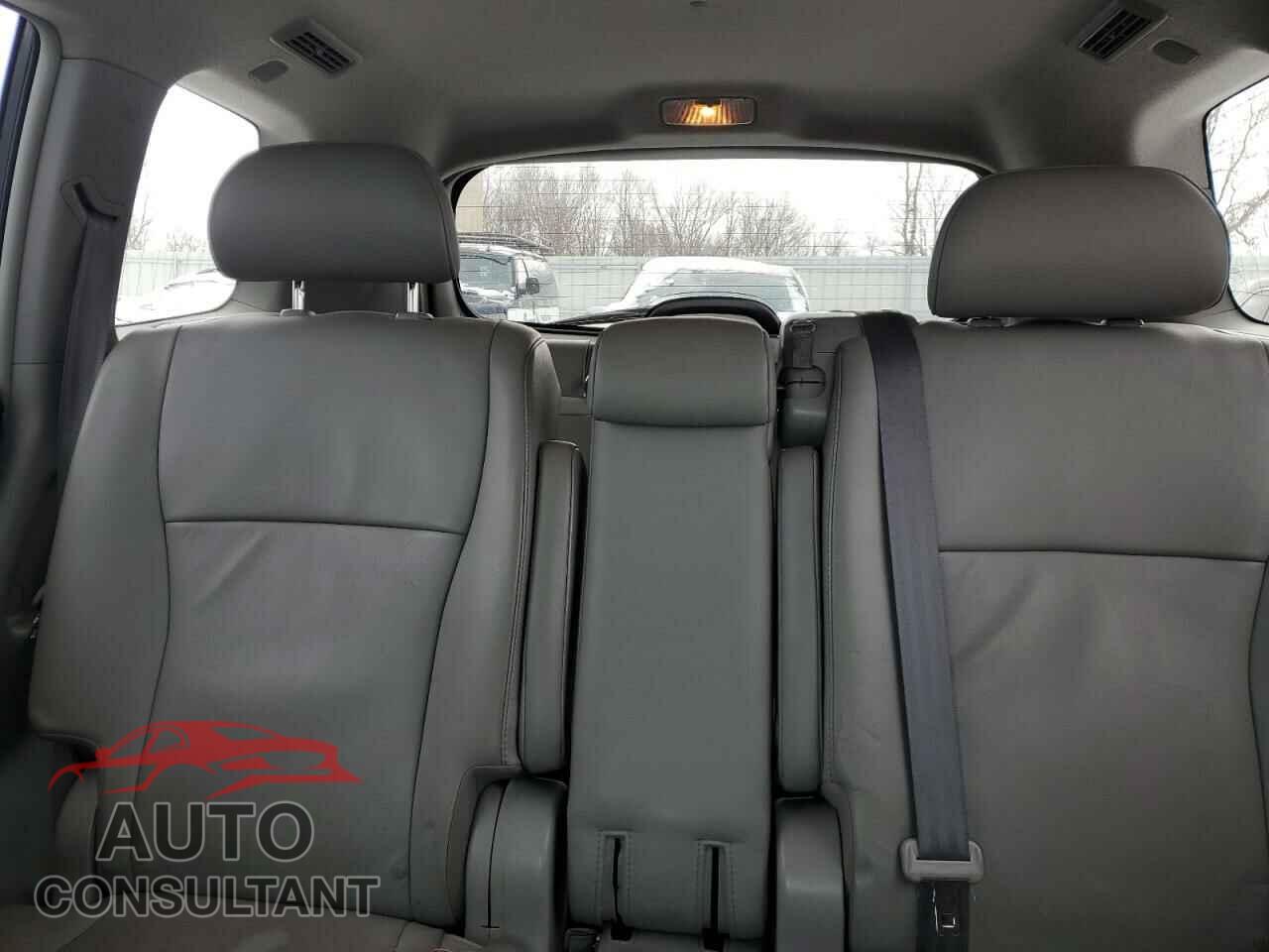 TOYOTA HIGHLANDER 2011 - 5TDBK3EH5BS044708