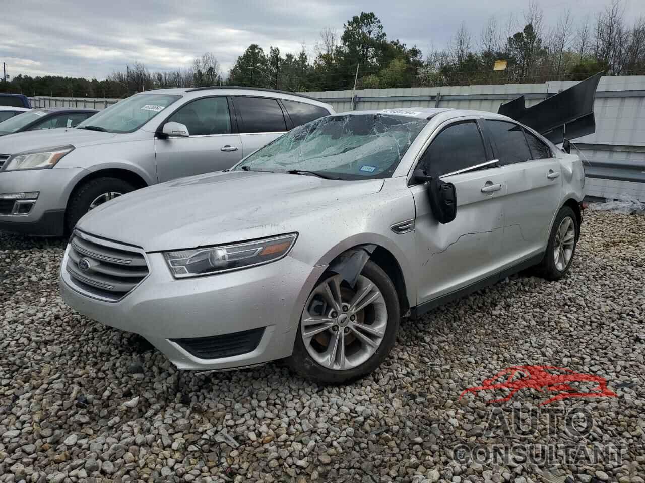 FORD TAURUS 2018 - 1FAHP2D80JG119353