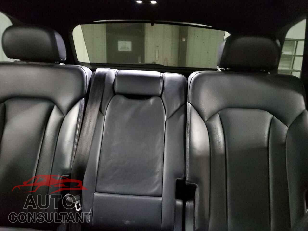 AUDI Q7 2017 - WA1VAAF76HD006381