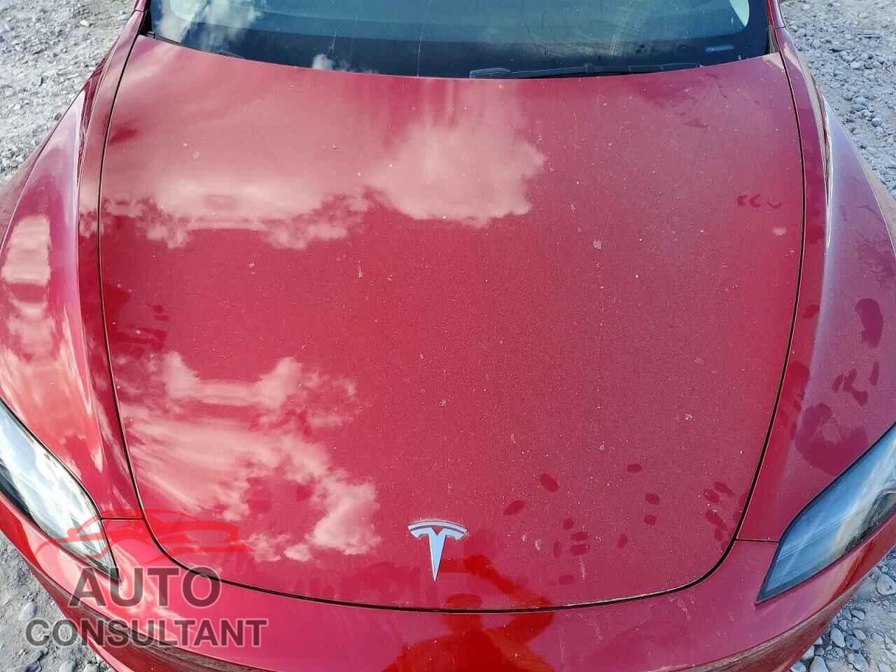 TESLA MODEL 3 2024 - 5YJ3E1EA7RF737555