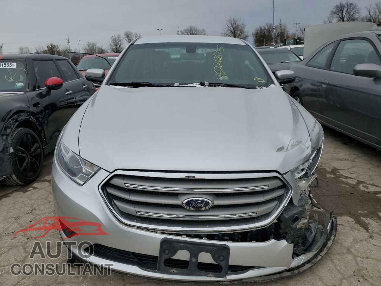 FORD TAURUS 2015 - 1FAHP2E82FG103418