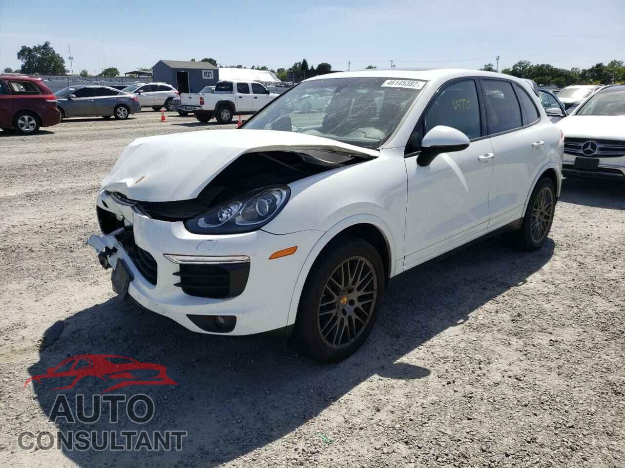 PORSCHE CAYENNE 2017 - WP1AA2A24HKA85923