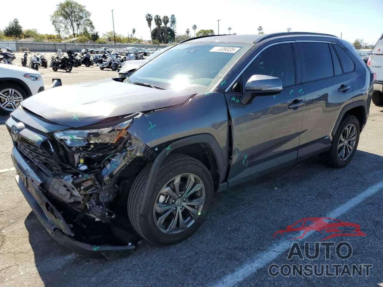TOYOTA RAV4 2022 - 2T3B6RFV5NW035201