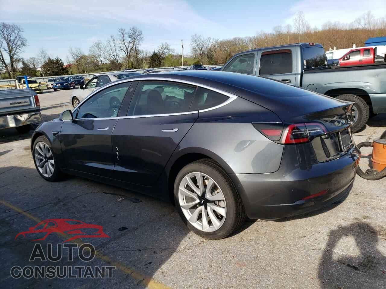 TESLA MODEL 3 2019 - 5YJ3E1EB0KF389550