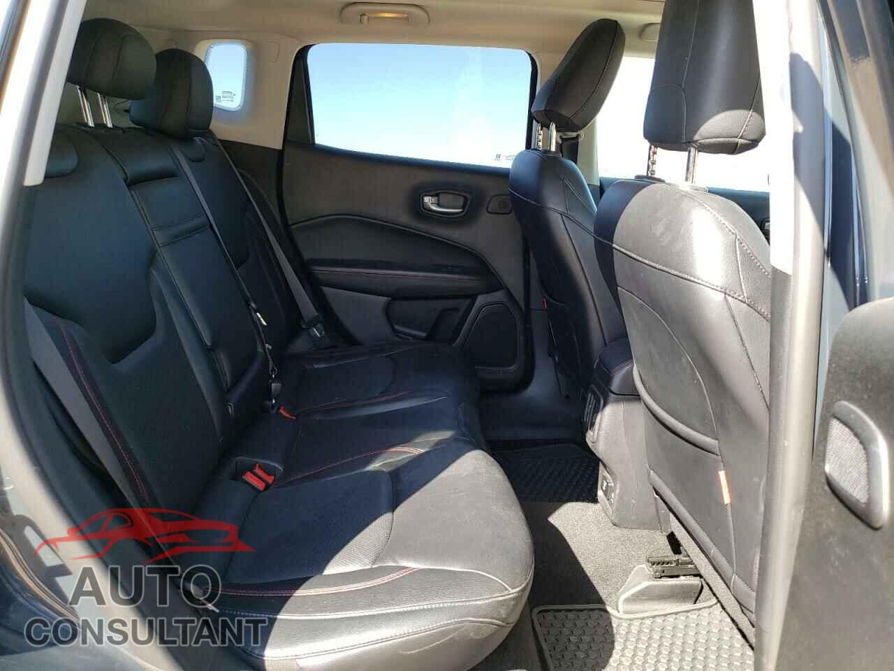 JEEP COMPASS 2017 - 3C4NJDDB3HT668007