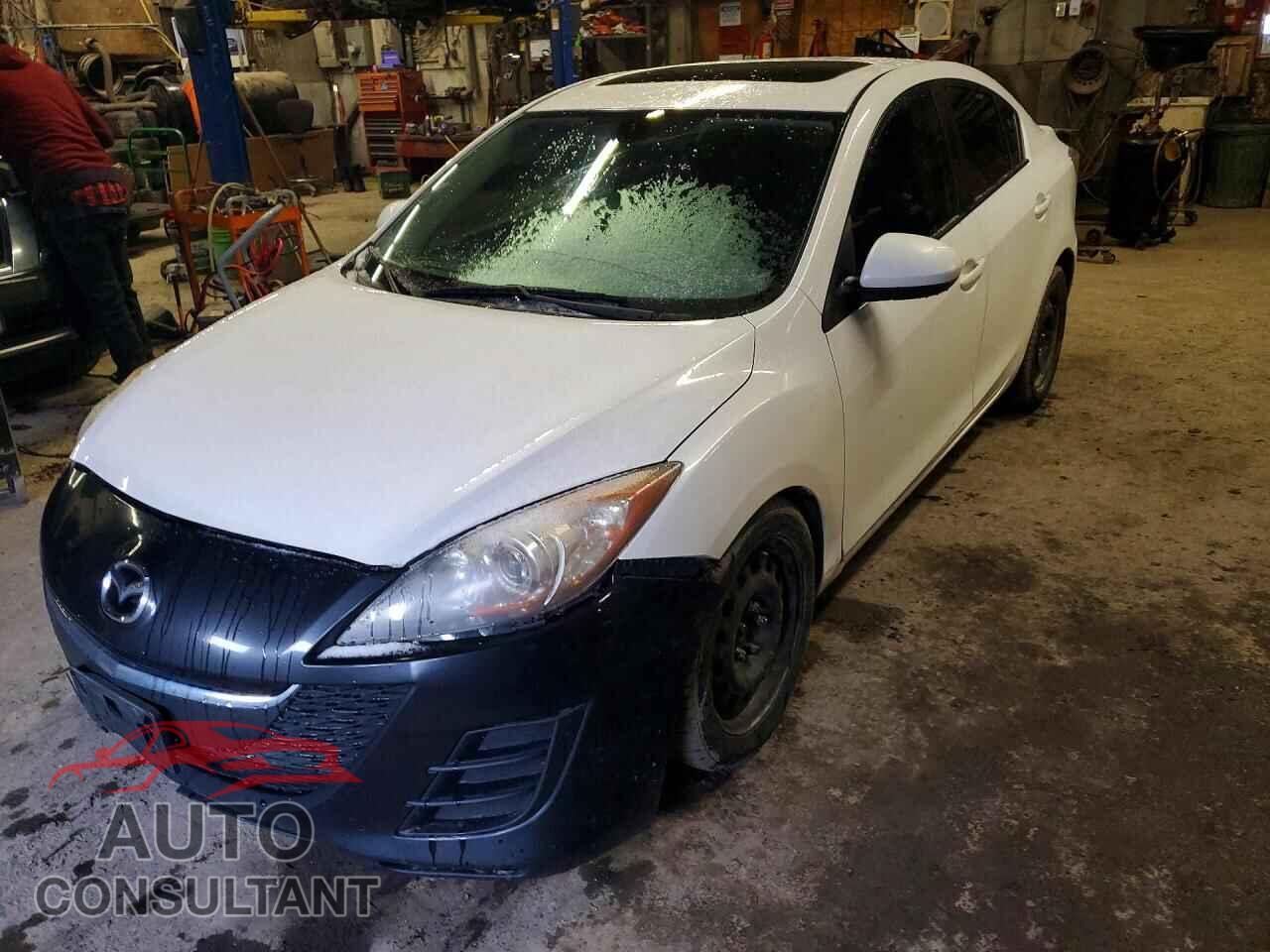 MAZDA 3 2011 - JM1BL1VF1B1367585