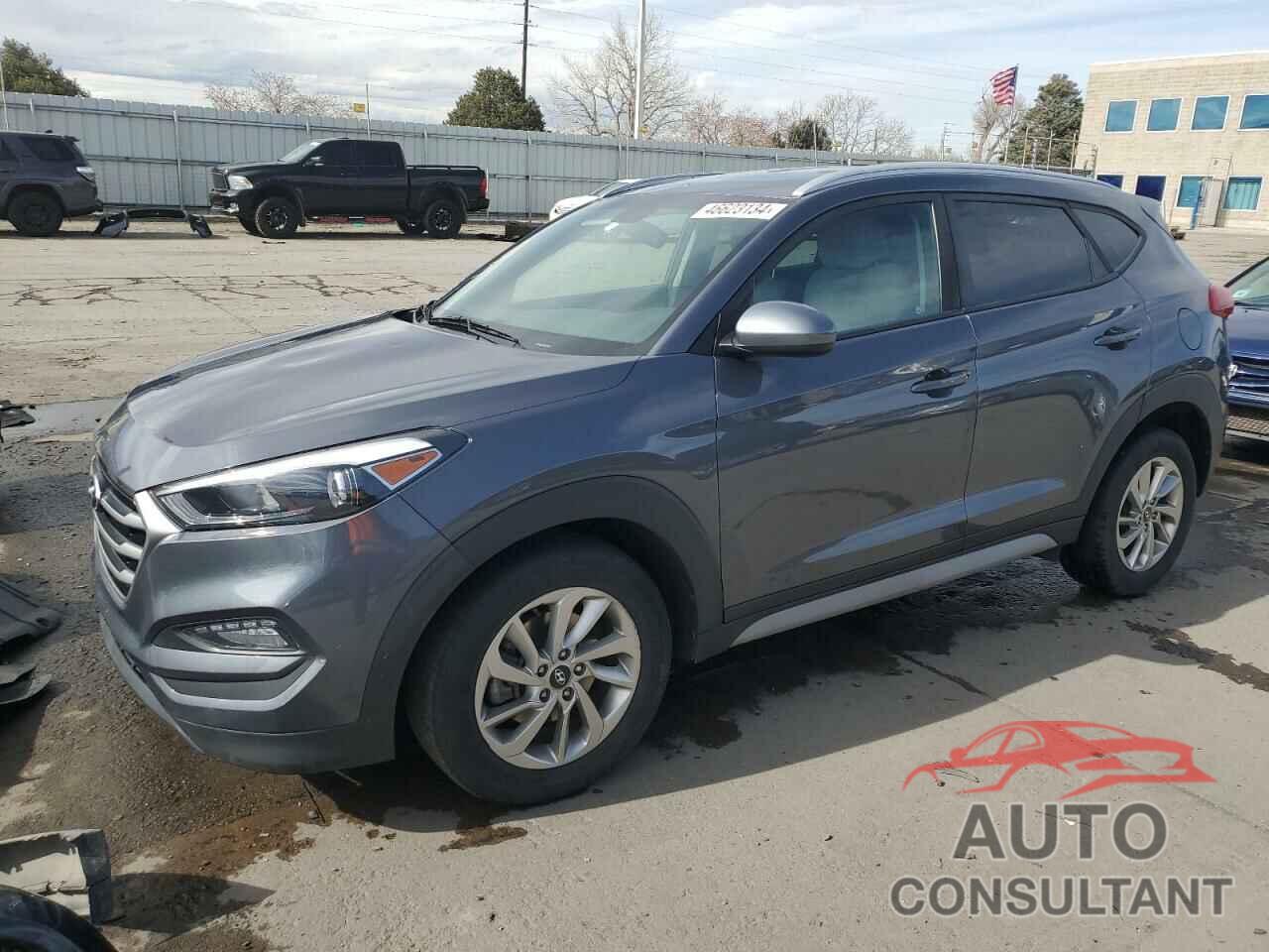 HYUNDAI TUCSON 2018 - KM8J3CA49JU735211