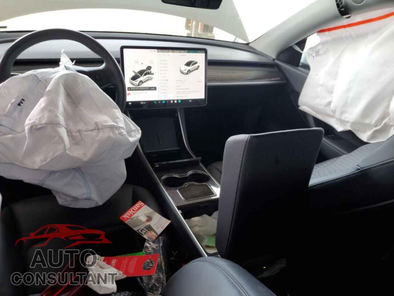 TESLA MODEL Y 2020 - 5YJYGDEE6LF032256